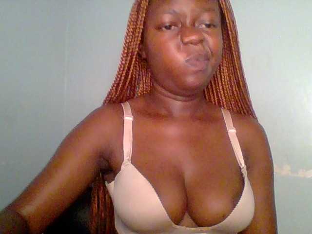 Chilli-spice live cam on BongaCams