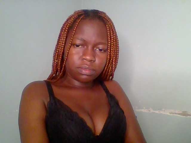 Chilli-spice live cam on BongaCams