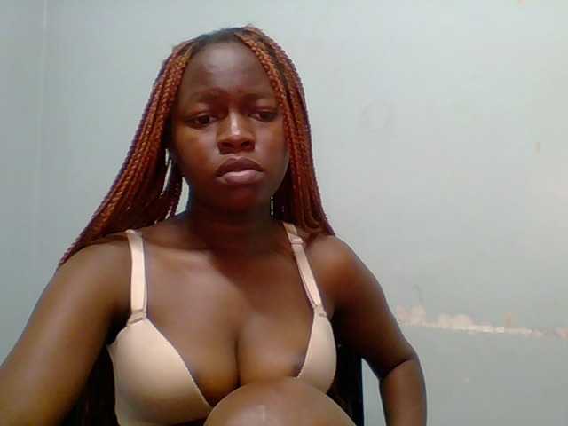 Chilli-spice live cam on BongaCams