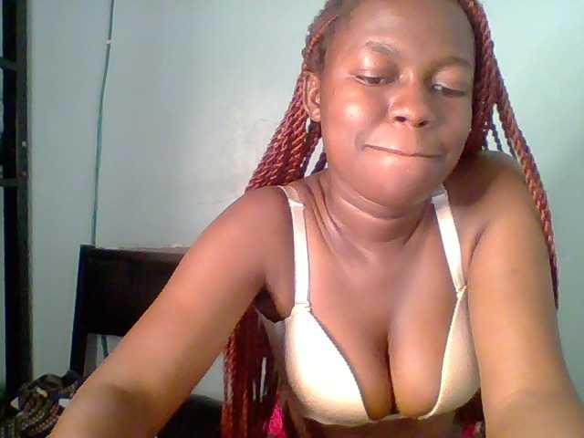 Chilli-spice live cam on BongaCams