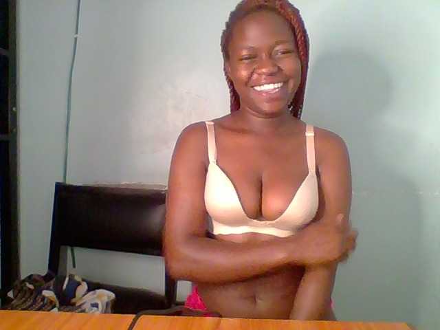 Chilli-spice live cam on BongaCams