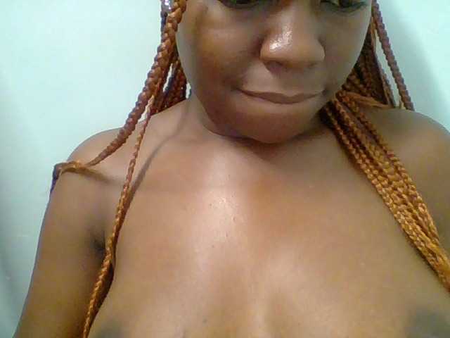 Chilli-spice, en vivo ahora en BongaCams