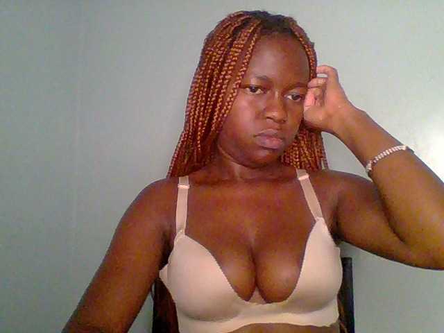 Chilli-spice live cam on BongaCams