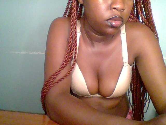 Chilli-spice live cam on BongaCams