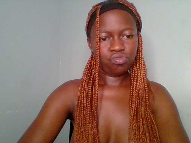 Chilli-spice live cam on BongaCams