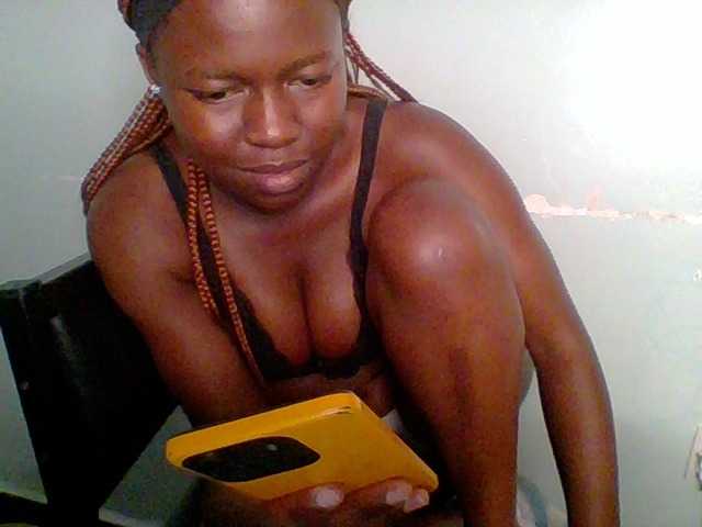 Chilli-spice live cam on BongaCams