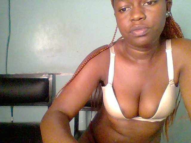 Chilli-spice live cam on BongaCams
