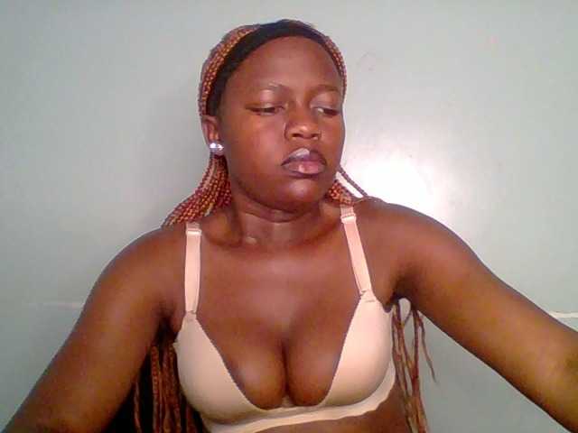 Chilli-spice live cam on BongaCams