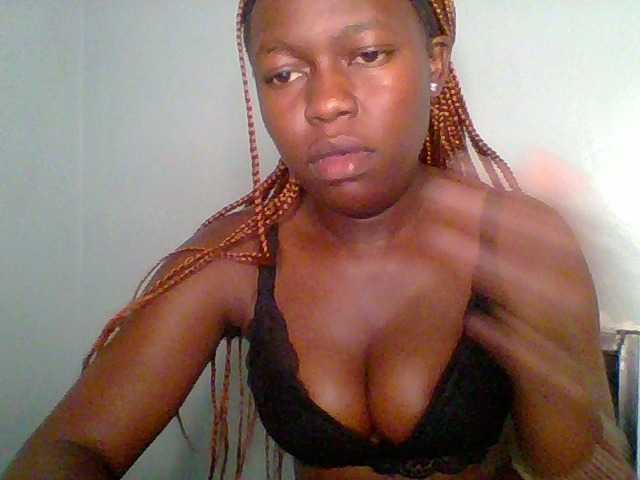 Chilli-spice live cam on BongaCams