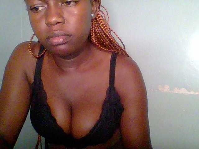 Chilli-spice live cam on BongaCams