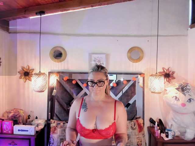 vahioletcooper live cam preview