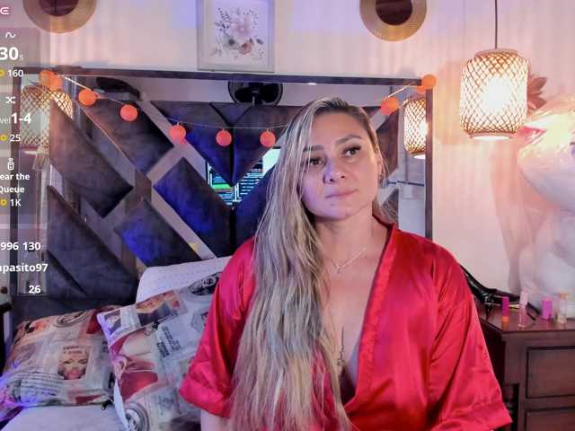 vahioletcooper live cam on BongaCams