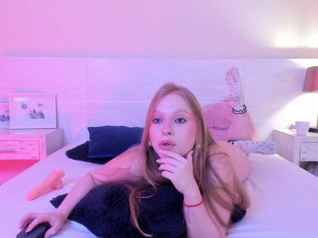 Jade-Sky, en directo ahora en BongaCams