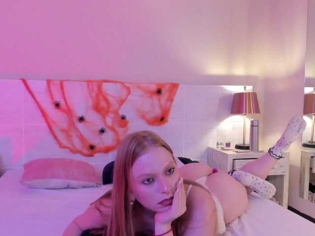 Jade-Sky live cam on BongaCams