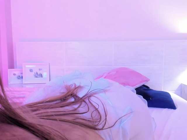 Jade-Sky live cam on BongaCams