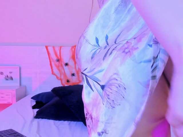 Jade-Sky live cam on BongaCams