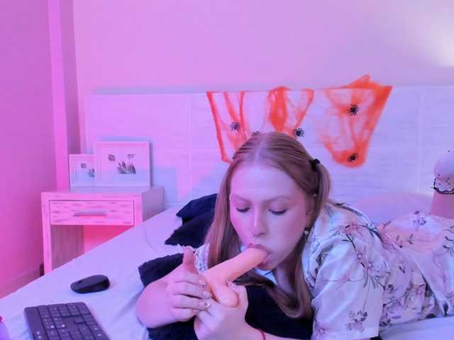Jade-Sky live cam on BongaCams