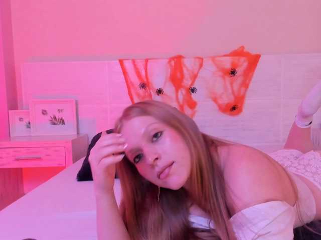 Jade-Sky live cam on BongaCams