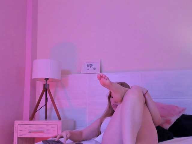 Jade-Sky live cam on BongaCams