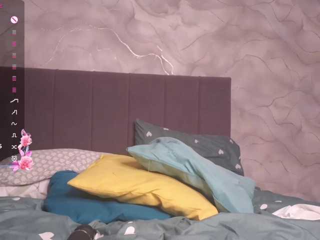 RosannaYeubanks, live now on BongaCams