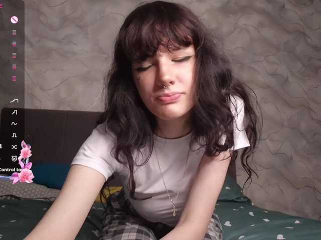 RosannaYeubanks, live now on BongaCams