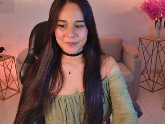 Natalycarter live cam on BongaCams