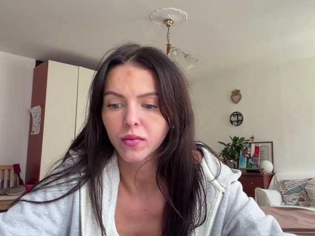 AsuncionGumpert live cam on BongaCams