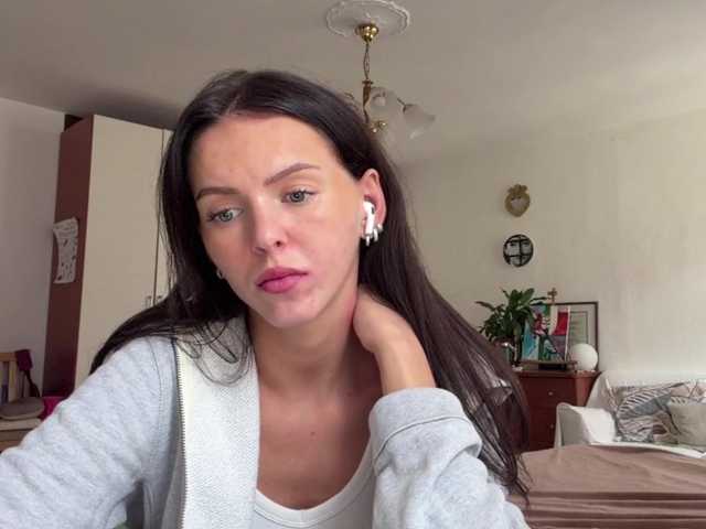 AsuncionGumpert live cam on BongaCams