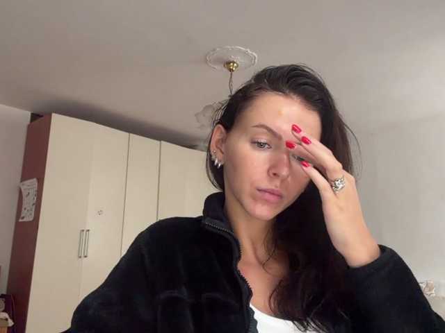 AsuncionGumpert live cam on BongaCams