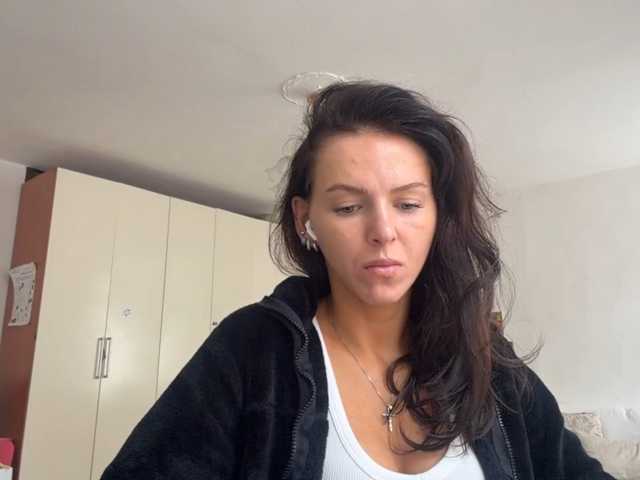 AsuncionGumpert live cam on BongaCams