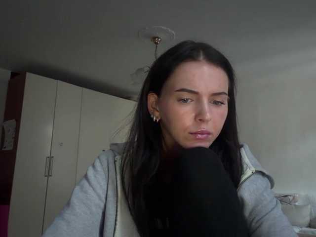 AsuncionGumpert live cam on BongaCams