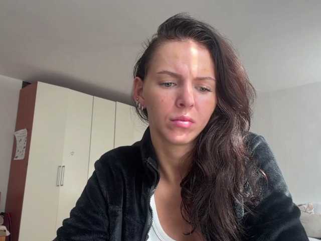 AsuncionGumpert live cam on BongaCams