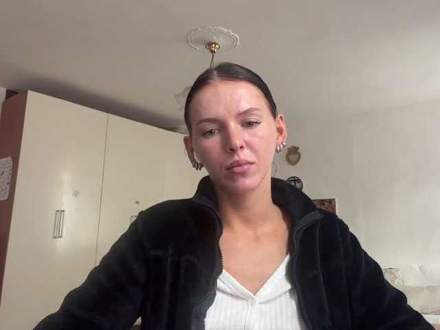 AsuncionGumpert, en vivo ahora en BongaCams