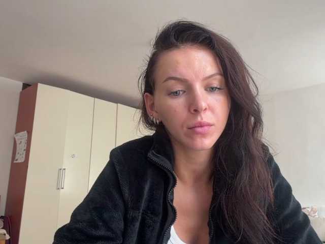 AsuncionGumpert live cam on BongaCams