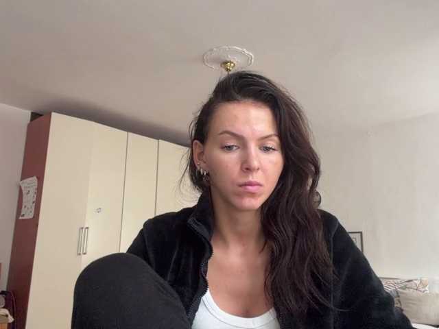 AsuncionGumpert live cam on BongaCams