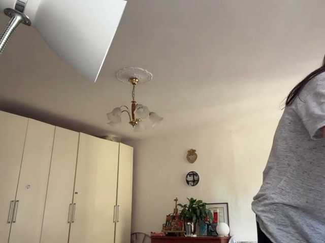 AsuncionGumpert live cam on BongaCams