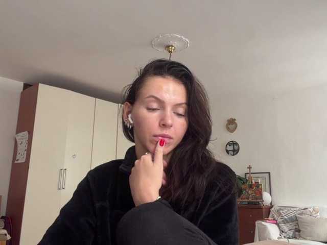 AsuncionGumpert live cam on BongaCams