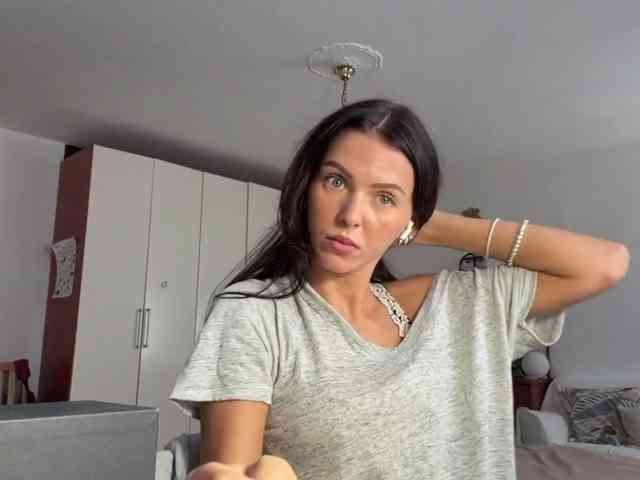 Modella: AsuncionGumpert