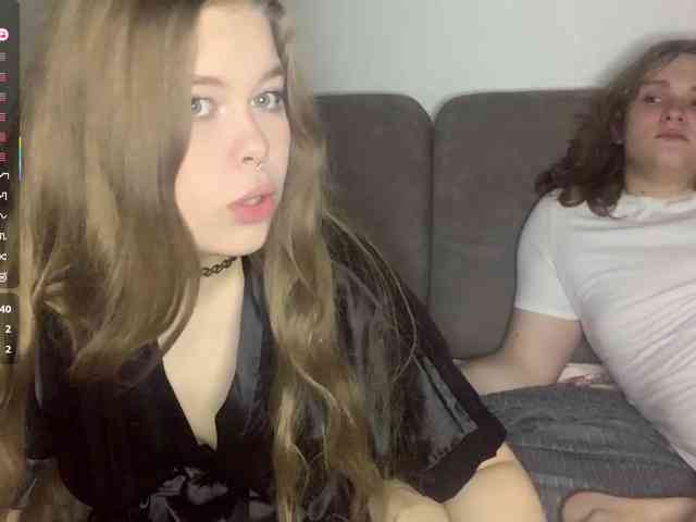MilkyPawss webcam