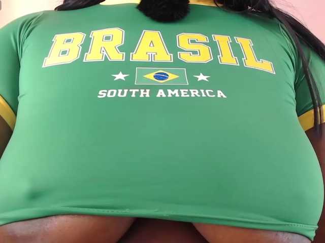 maiacharris- live cam on BongaCams