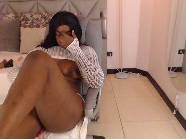 maiacharris-, en directo ahora en BongaCams