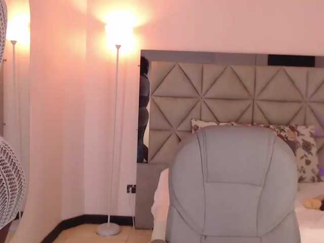 maiacharris- live cam