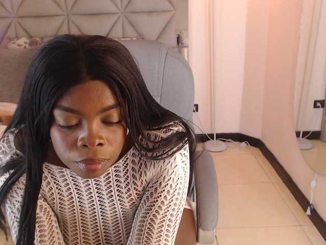 maiacharris-, en directo ahora en BongaCams