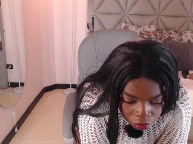 maiacharris- live cam on BongaCams
