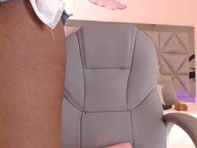 maiacharris- webcam
