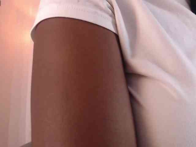 Modelo: maiacharris-