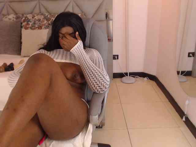maiacharris- webcam