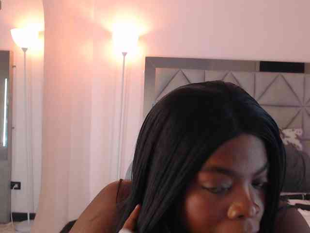 maiacharris- webcam