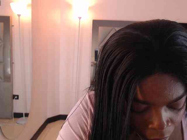 maiacharris- webcam