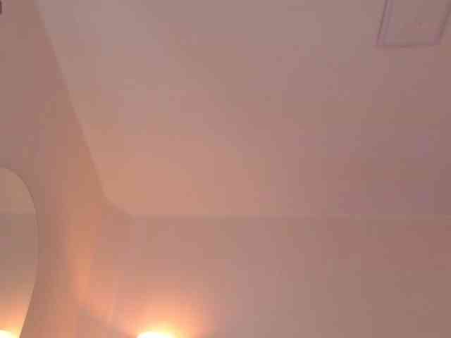 maiacharris- webcam